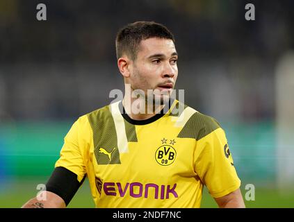 Raphael Guerreiro di Borussia Dortmund durante la UEFA Champions League, gara del 16 al Signal Iduna Park, Dortmund, Germania. Data immagine: Mercoledì 15 febbraio 2023. Foto Stock