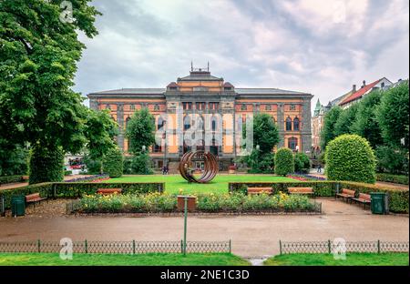 West Norway Museum of Decorative Art (noto anche come KODE 1), ospitato in una struttura rinascimentale progettata da Henry Bucher. A Bergen, Norvegia. Foto Stock