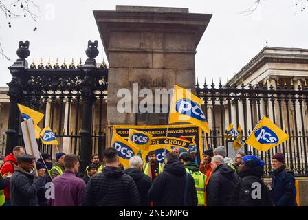 Londra, Regno Unito. 16th febbraio 2023. PCS (Public and Commercial Services Union) picket fuori dal British Museum, mentre il personale continua il loro sciopero per pagare il quarto giorno consecutivo. Credit: Vuk Valcic/Alamy Live News Foto Stock