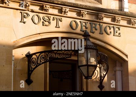 Il vecchio ufficio postale di Old Square, Warwick, Warwickshire, Inghilterra, Regno Unito Foto Stock