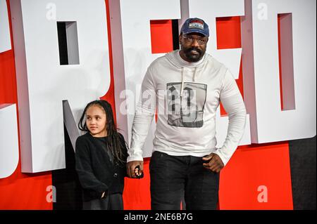 Dereck Chisora partecipa alla Warner Bros, la prima europea DI CREED III, Cineworld Leicester Square, Londra, Regno Unito. Data foto: 15th febbraio 2023. Foto Stock