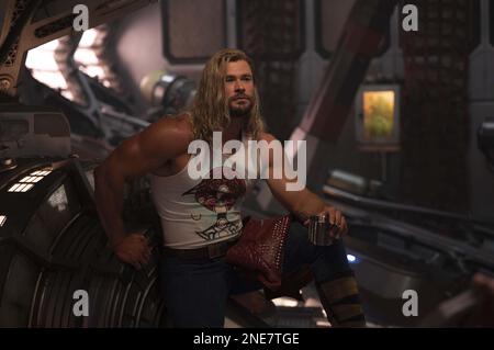 THOR: LOVE AND THUNDER (2022) CHRIS HEMSWORTH TAIKA WAITITI (DIR) WALT DISNEY STUDIOS MOTION PICTURES/MOVIESTORE COLLECTION Foto Stock