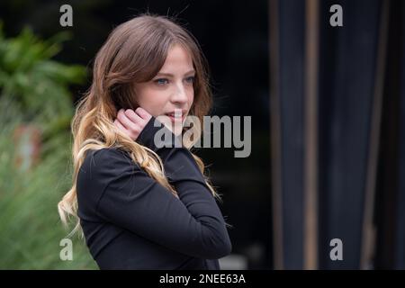 Roma, Italia. 16th Feb, 2023. L'attrice italiana Laura Adriani partecipa alla fotografia della fiction 'resta con me' presso la sede RAI di Roma (Foto di Matteo Nardone/Pacific Press) Credit: Pacific Press Media Production Corp./Alamy Live News Foto Stock