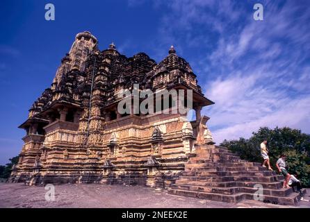 Vishvanatha; tempio di Vishwanatha templi occidentali di Khajuraho, Madya Pradesh, India. Sito patrimonio dell'umanità dell'UNESCO. 10th ° secolo Foto Stock