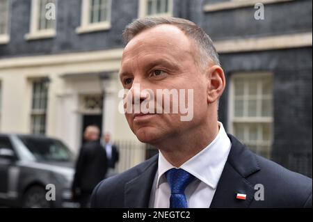 Londra, Inghilterra, Regno Unito. 16th Feb, 2023. Il presidente polacco ANDRZEJ DUDA parla ai media al di fuori di 10 Downing Street dopo aver incontrato il primo ministro britannico RISHI SUNAK per discutere dell'Ucraina. (Credit Image: © Thomas Krych/ZUMA Press Wire) SOLO PER USO EDITORIALE! Non per USO commerciale! Foto Stock