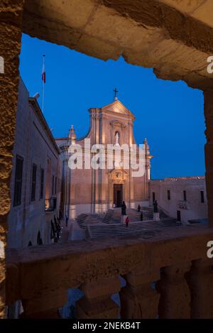 La cattedrale dell'assunzione della Vergine Maria all'interno della cittadella fortificata di Victoria, Gozo Foto Stock