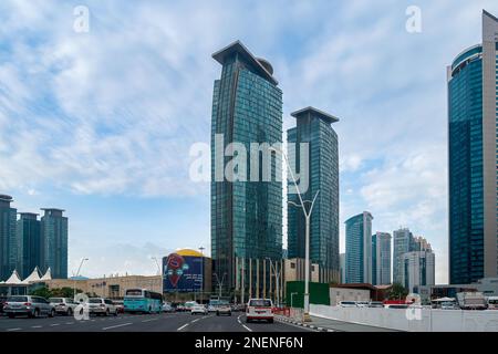 Bellissimo paesaggio urbano di West Bay aera. Marriott Marques Hotel Doha City Center Foto Stock