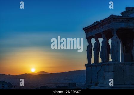 Tramonta sul tempio di Eretteo, l'Acropoli di Atene Foto Stock