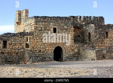 Qasr al Azraq, lateinisch Basianis, Basienis, Oder Amatha, Blaue Festung, ein historisches römisches und byzantinisches Militärlager am vorderen Limes Foto Stock