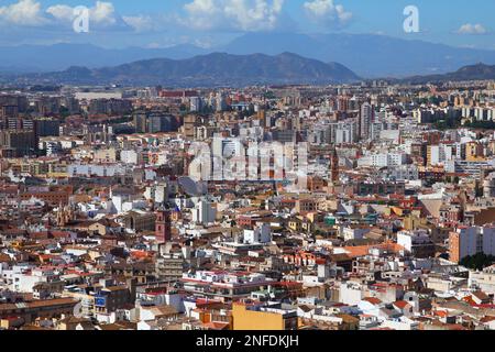 Malaga in Andalusia, Spagna. Veduta aerea della città con i quartieri di Goleta, Merced e Trinidad. Foto Stock