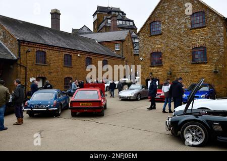 Chevrolet Chevelle SS 454 Car lascia Hook Norton Brewery Inghilterra uk.12 febbraio 2023 Foto Stock