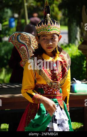 Indonesiano eseguire la danza jaranan pegon Foto Stock