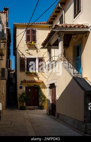 Vicolo nella città vecchia, Porec Foto Stock