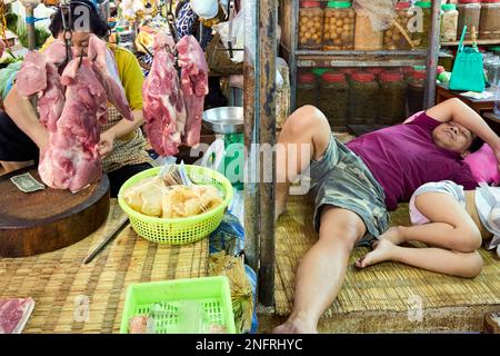 Mercato Centrale (Psah Thom Thmey) di Phnom Penh, Cambogia Foto Stock