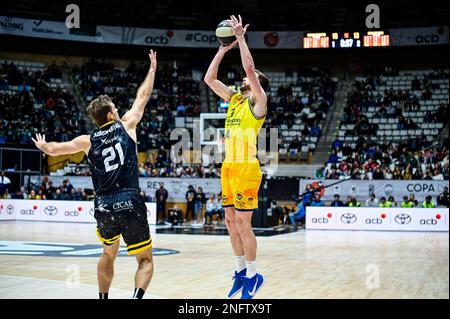 Badalona, Spagna. 17th Feb, 2023. Partita di pallacanestro della Coppa del Re Spagnola contro le CB Canarias e Gran Canaria, al padiglione olimpico di Badalona, 17 febbraio 2023 900/Cordon Press Credit: CORDON PRESS/Alamy Live News Foto Stock