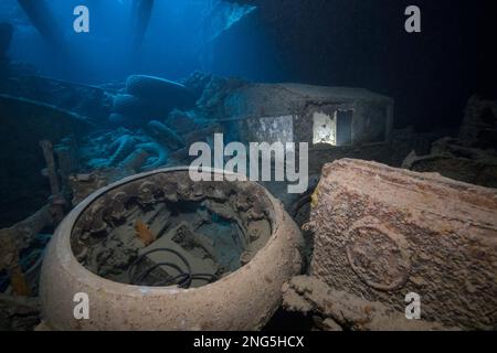 SS Thistlegorm naufragio, un nave a vapore da carico britannico affondato da aerei bombardieri tedeschi nel 1941 durante la seconda guerra mondiale, zona di carico, Ras Muhammad National Park Foto Stock