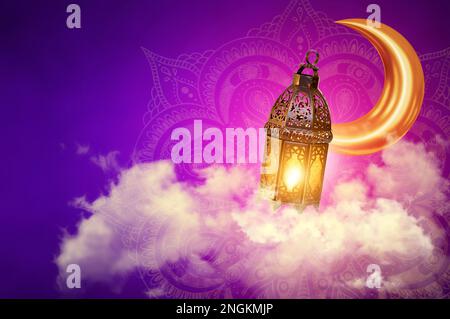 Lanterna araba ornamentale con candela incandescente. Biglietto di auguri festivo, invito per il mese santo musulmano Ramadan Kareem. Ramadan Kareem greetina Foto Stock