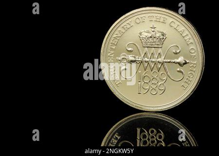 Lato opposto di una moneta del 1989 £2 che commemora il terzo centenario della rivendicazione di diritto Foto Stock