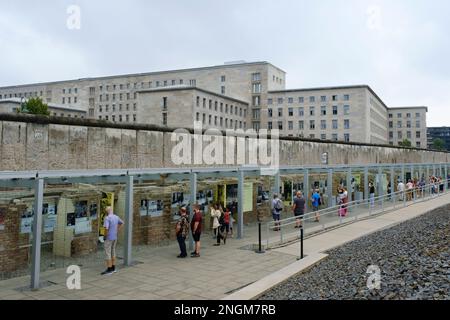 Resto del muro di Berlino, Topographie des terrors, Centro di documentazione, Berlino, Germania, Europa Foto Stock