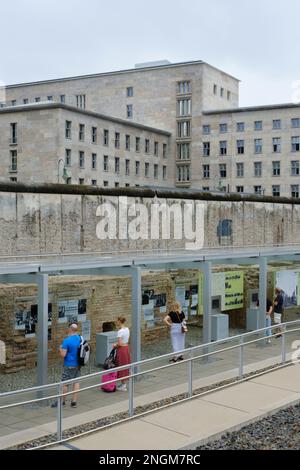 Resto del muro di Berlino, Topographie des terrors, Centro di documentazione, Berlino, Germania, Europa Foto Stock