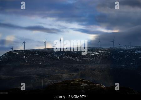 Parco mulini a vento. Sommaroy Island. Norvegia Foto Stock