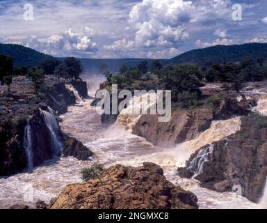 Cascate di Hogenakkal, Tamil Nadu, India Foto Stock