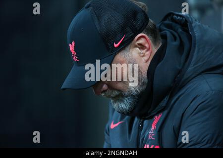 Newcastle, Regno Unito. 06th Ott 2022. Jürgen Klopp manager di Liverpool ha la sua Down durante la partita della Premier League Newcastle United vs Liverpool a St. James's Park, Newcastle, Regno Unito, 18th febbraio 2023 (Photo by Flynn Duggan/News Images) a Newcastle, Regno Unito, il 10/6/2022. (Foto di Flynn Duggan/News Images/Sipa USA) Credit: Sipa USA/Alamy Live News Foto Stock