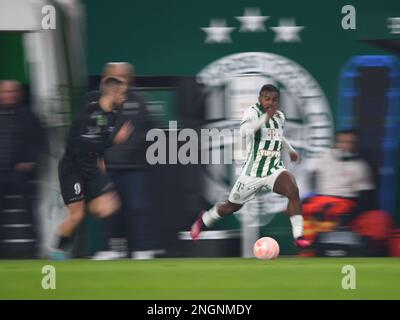 Budapest, Ungheria, 18th Feb 2023, Ferencvaros TC disegna 1-1 con Kecskemeti TE nel Groupama Arena, Balint SZENTGALLAY / Alamy Live News Foto Stock