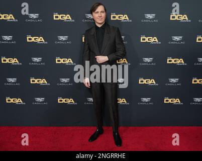 Los Angeles, Stati Uniti. 18th Feb, 2023. Paul Dano arriva al 75th° Annual Directors Guild of America Awards che si tiene al Beverly Hilton di Beverly Hills, CA, sabato 18 febbraio 2023. (Foto di Sthanlee B. Mirador/Sipa USA) Credit: Sipa USA/Alamy Live News Foto Stock