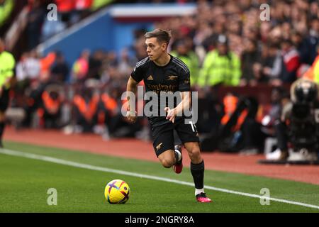 Birmingham, Regno Unito. 18th Feb, 2023. Leandro Trossard (A) alla partita Aston Villa contro Arsenal EPL, a Villa Park, Birmingham, Regno Unito, il 18 febbraio 2023. Credit: Paul Marriott/Alamy Live News Foto Stock