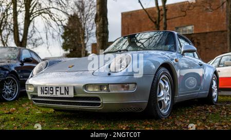 1995 Porsche 911 Carrera ‘N519 FLN’ in mostra allo Scramble di gennaio tenutosi presso il Bicester Heritage il 8th gennaio 2023. Foto Stock