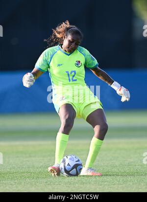 Auckland, Nuova Zelanda. 19th Feb, 2023. Yenith Bailey of Panama Nazionale di calcio femminile visto in azione durante la partita di Playoff FIFA Women's World Cup 2023 tra Papua Nuova Guinea e Panama, tenutasi presso il North Harbour Stadium. Punteggio finale; Panama 2:0 Papua Nuova Guinea. Credit: SOPA Images Limited/Alamy Live News Foto Stock