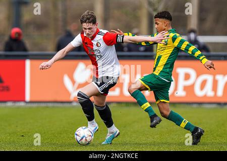 Rotterdam - Thijs Kraaijeveld durante la partita tra Feyenoord O17 e ADO O17 a Nieuw Varkenoord il 18 febbraio 2023 a Rotterdam, Paesi Bassi. (Foto Box to Box/Tobias Kleuver) Foto Stock