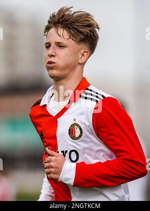 Rotterdam - Thijs Kraaijeveld durante la partita tra Feyenoord O17 e ADO O17 a Nieuw Varkenoord il 18 febbraio 2023 a Rotterdam, Paesi Bassi. (Foto Box to Box/Tobias Kleuver) Foto Stock