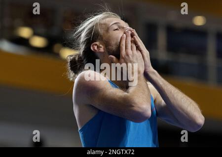 APELDOORN - High jumper Douwe Amels durante il secondo giorno dei campionati olandesi di atletica indoor. ANP OLAF KRAAK Foto Stock