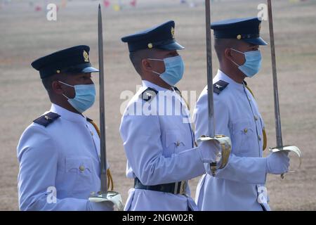 Kathmandu, Nepal. 19th Feb, 2023. Il 19 febbraio 2023 a Kathmandu, Nepal. L'esercito nepalese partecipa nel marzo scorso alla celebrazione della Giornata nazionale della democrazia presso i locali del padiglione dell'esercito. (Foto di Abhishek Maharjan/Sipa USA) Credit: Sipa USA/Alamy Live News Foto Stock