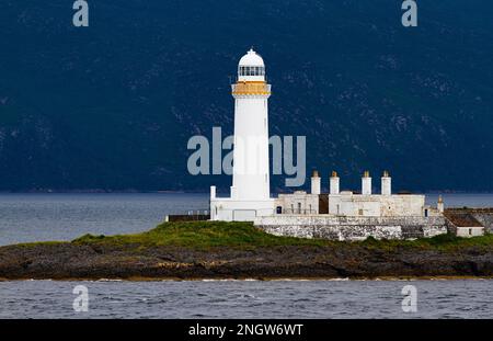 Il faro di Lismore del XIX secolo a Eilean Musdile, Firth of Lorne all'ingresso del Loch Linnhe, costruito da Robert Stevenson nel 1833, Scozia, Regno Unito Foto Stock