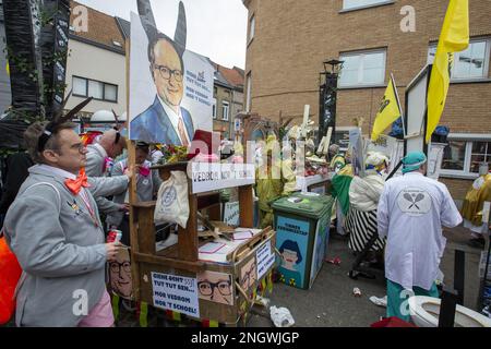 L'illustrazione mostra lo Zondagstoet della 93rd edizione del carnevale di Aalst, domenica 19 febbraio 2023. FOTO DI BELGA NICOLAS MAETERLINCK Foto Stock