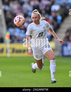 Coventry, Regno Unito. 19th Feb, 2023. Katie Robinson (20) d'Inghilterra ha ritratto durante una amichevole partita di calcio femminile tra le nazionali squadre di calcio femminile d'Inghilterra, chiamata Lionesses, e l'Italia, chiamata Azzurre, sulla loro seconda partita nella Arnold Clark Cup 2023, domenica 19 febbraio 2023 a Coventry, INGHILTERRA . PHOTO SPORTPIX | Credit: David Catry/Alamy Live News Foto Stock