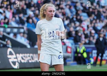 Coventry, Regno Unito. 19th Feb, 2023. Coventry, Inghilterra, 19th 2023 febbraio: Katie Robinson (20 Inghilterra) in azione durante la partita di calcio della Arnold Clark Cup tra Inghilterra e Italia alla Coventry Building Society Arena di Coventry, Inghilterra (Natalie Mincher/SPP) Credit: SPP Sport Press Photo. /Alamy Live News Foto Stock