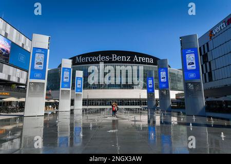 Mercedes-Benz Arena, Mercedes-Platz, Friedrichshain, Berlino, Germania Foto Stock