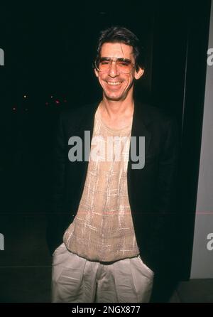 **FOTO DEL FILE** Richard Belzer si è allontanato. Richard Belzer 1987 credito: Ralph Dominguez/MediaPunch Foto Stock