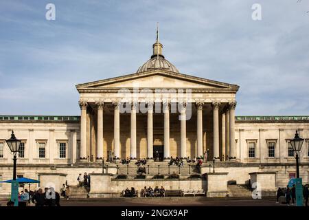 UCL - University College London - edificio principale o facciata di edificio Wilkins nel quartiere Bloomsbury di Londra, Inghilterra Foto Stock
