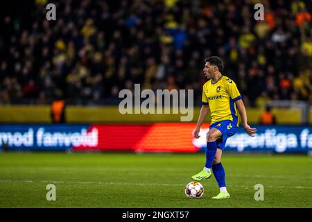 Broendby, Danimarca. 19th Feb, 2023. Blas Riveros (15) di Broendby SE visto durante la partita Superliga del 3F tra Broendby IF e AC Horsens al Brondby Stadium. (Photo Credit: Gonzales Photo/Alamy Live News Foto Stock