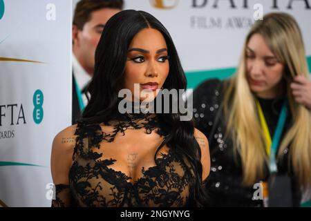 Londra, Regno Unito. 19 febbraio 2023. Munroe Bergdorf partecipa ai British Academy Film Awards 76th che si tengono presso il Royal Festival Hall del Southbank Centre di Londra. Data immagine: Domenica 19 febbraio 2023. Il credito fotografico dovrebbe essere: Matt Crossick/Empics/Alamy Live News Foto Stock