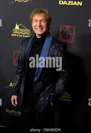 Los Angeles, California, USA 18th febbraio 2023 il presidente dell'ADG Nelson Coates partecipa al 27th° premio annuale Art Directors Guild Awards all'InterContinental Los Angeles Downtown il 18 febbraio 2023 a Los Angeles, California, USA. Foto di Barry King/Alamy Stock Photo Foto Stock