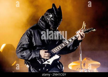 Milano 11 Febbraio 2023 Static Dress - atto di apertura per darmi l'orizzonte - live at Forum Assago Italy © Andrea Ripamonti / Alamy Foto Stock