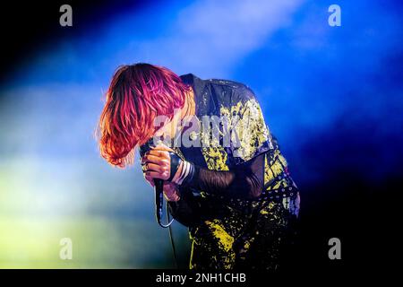 Milano 11 Febbraio 2023 Static Dress - atto di apertura per darmi l'orizzonte - live at Forum Assago Italy © Andrea Ripamonti / Alamy Foto Stock