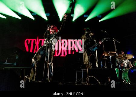 Milano 11 Febbraio 2023 Static Dress - atto di apertura per darmi l'orizzonte - live at Forum Assago Italy © Andrea Ripamonti / Alamy Foto Stock