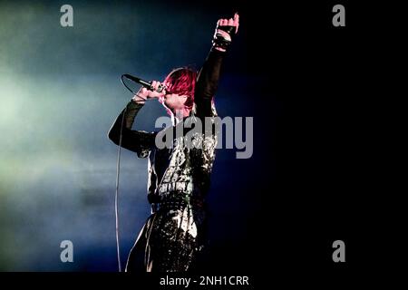 Milano 11 Febbraio 2023 Static Dress - atto di apertura per darmi l'orizzonte - live at Forum Assago Italy © Andrea Ripamonti / Alamy Foto Stock